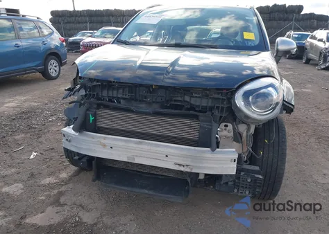 2018 Fiat 500X Pop Awd z USA, uszkodzony, nr VIN ZFBCFYAB0JP694310